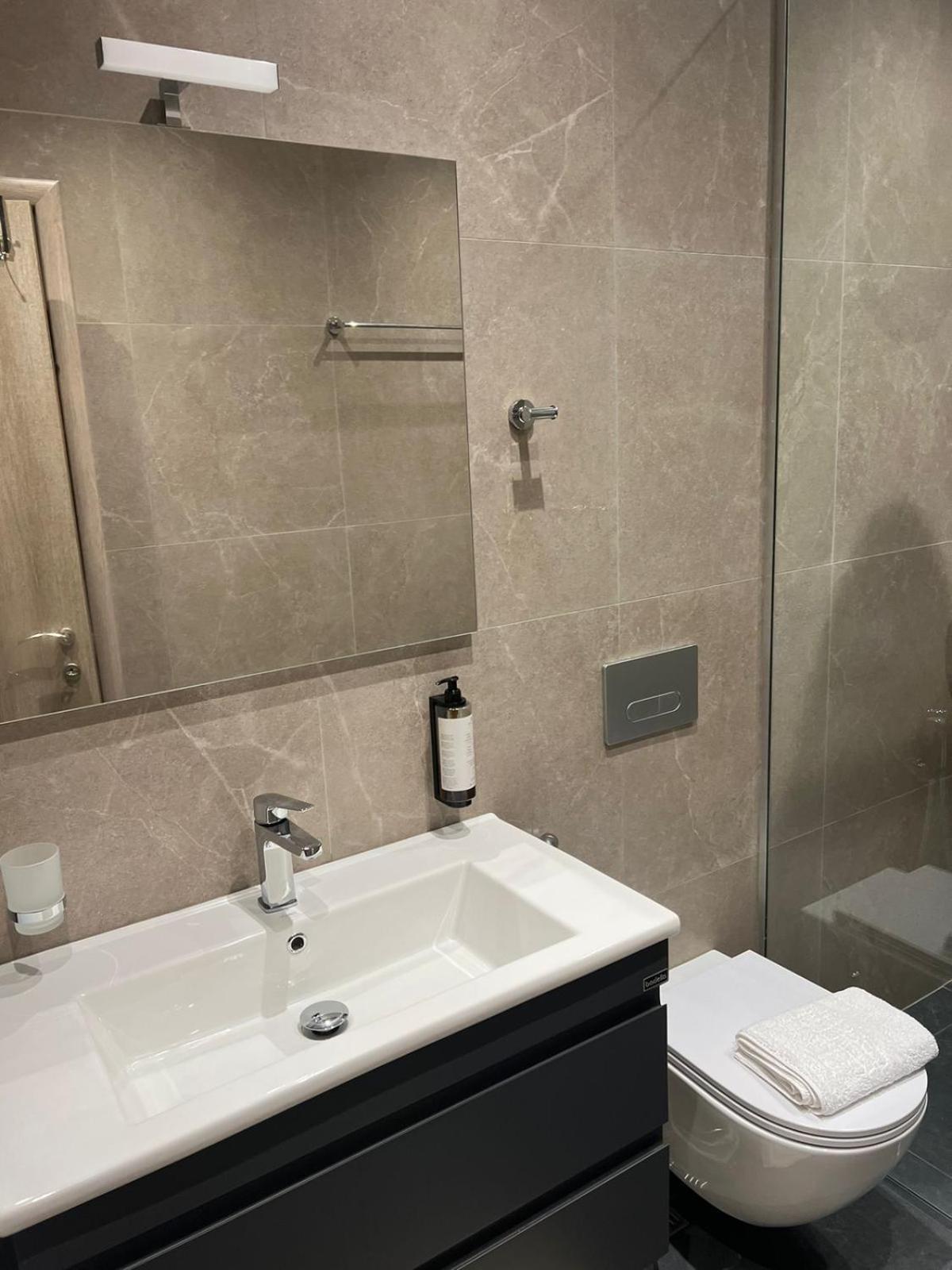 Seaside Apartment Sarande Ngoại thất bức ảnh