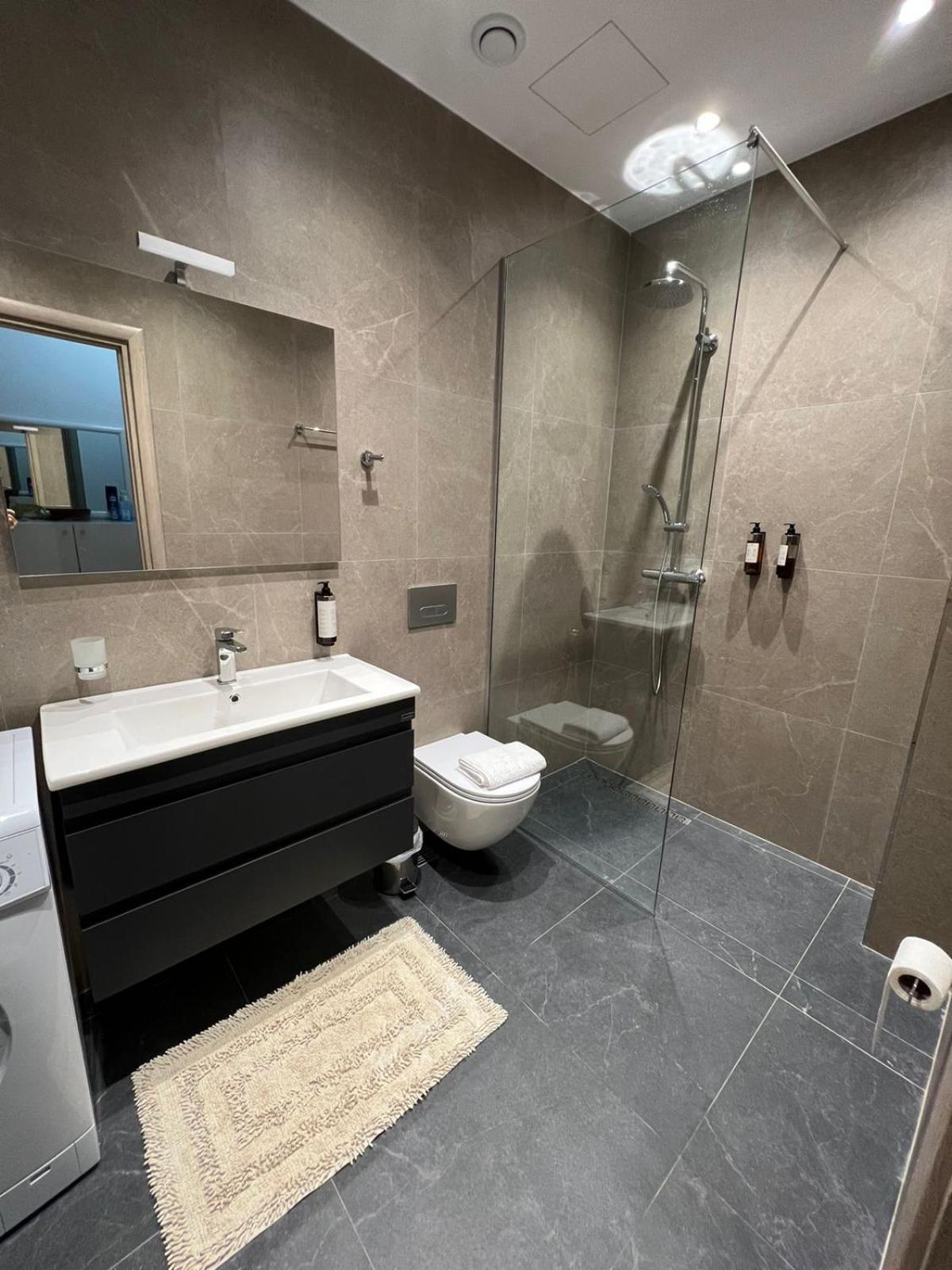Seaside Apartment Sarande Ngoại thất bức ảnh
