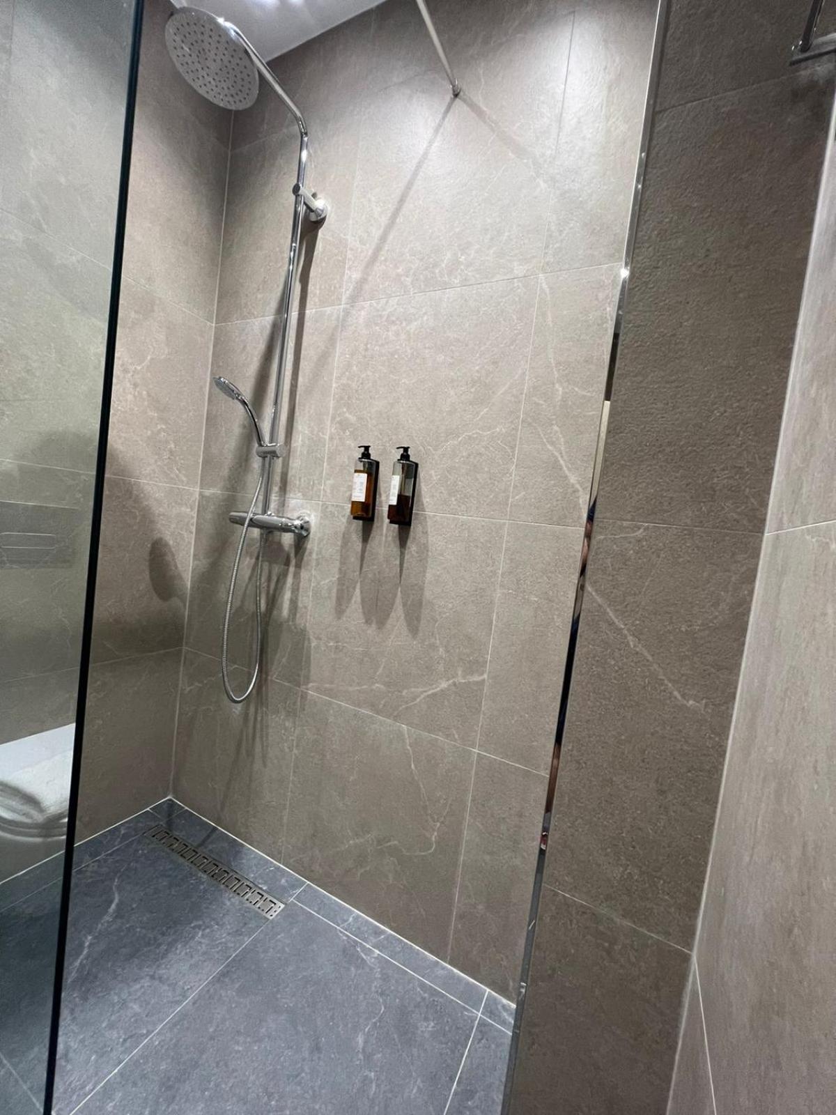 Seaside Apartment Sarande Ngoại thất bức ảnh