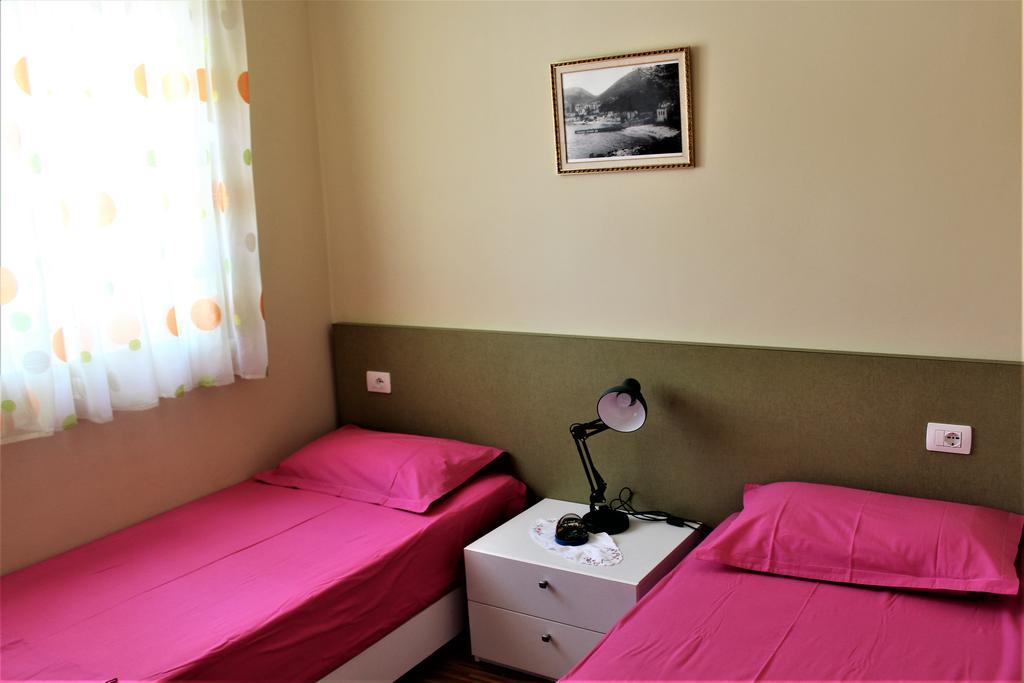 Seaside Apartment Sarande Ngoại thất bức ảnh