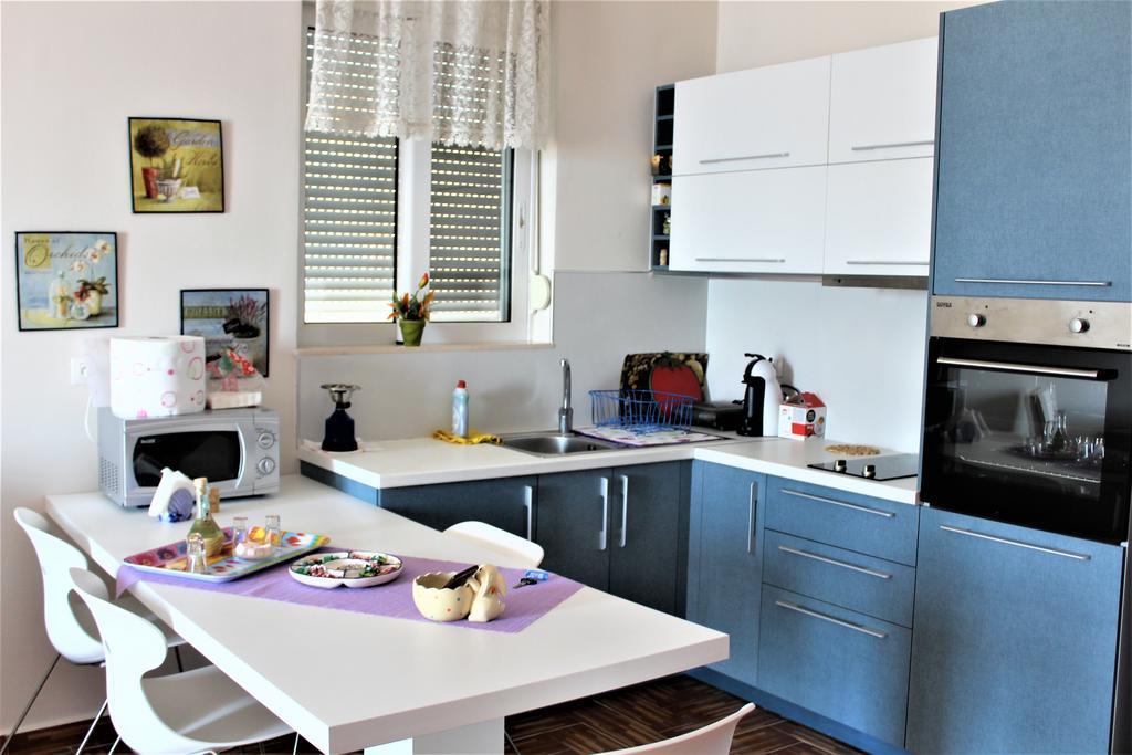 Seaside Apartment Sarande Ngoại thất bức ảnh