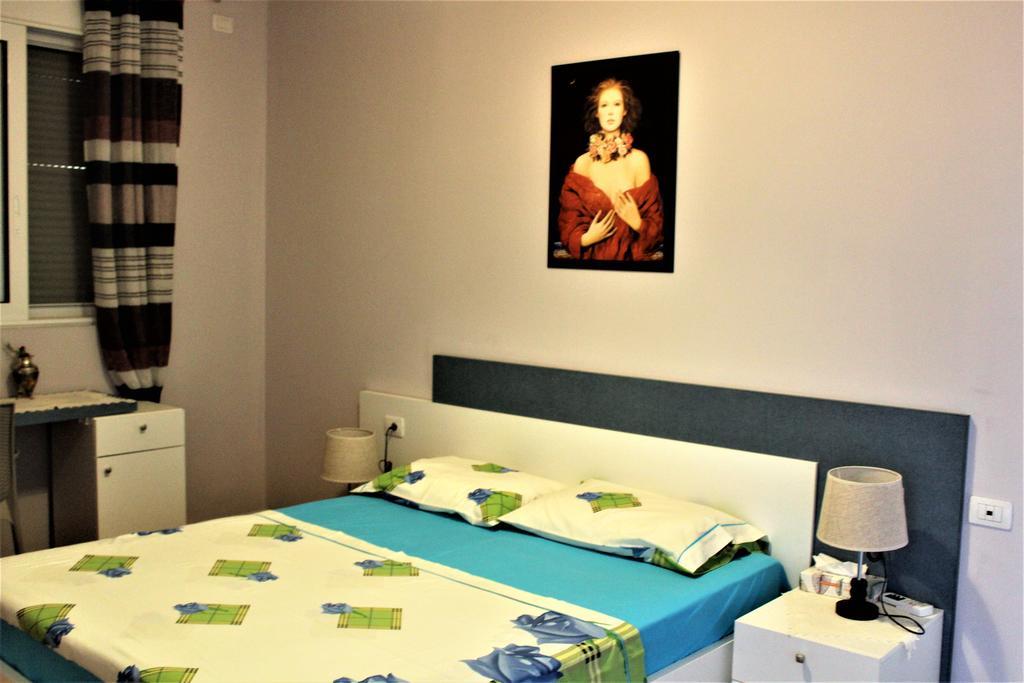 Seaside Apartment Sarande Ngoại thất bức ảnh